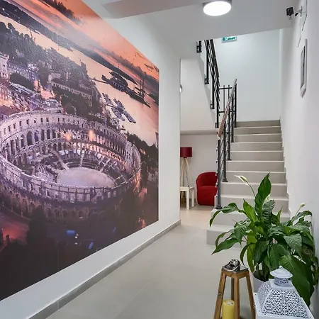 Dream In Arena 1 Center Free Parking *