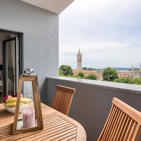 Dream In Arena 1 Center Free Parking *