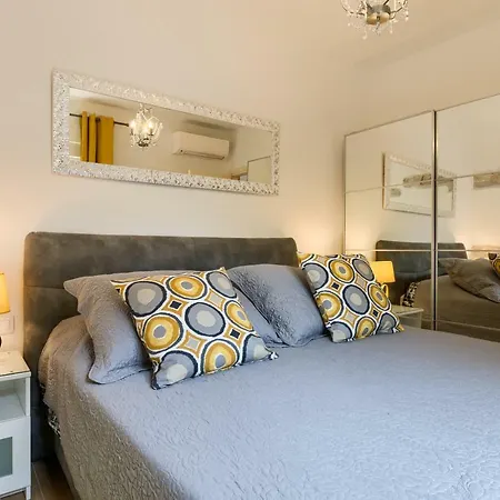 Dream In Arena 1 Center Free Parking Pula