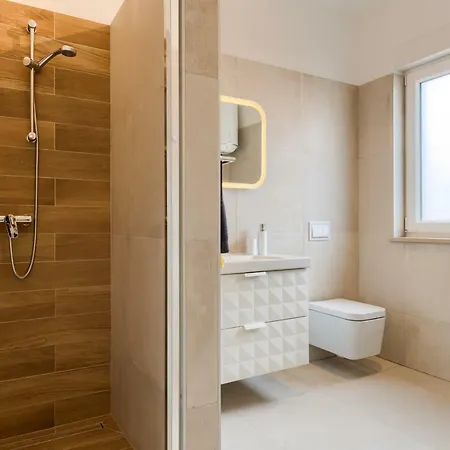 Dream In Arena 1 Center Free Parking Pula