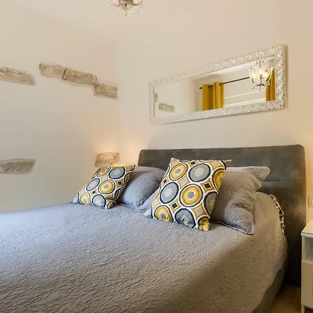 Dream In Arena 1 Center Free Parking Pula